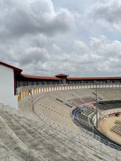 Façades et peinture Arènes de Béziers – SARL Vezin