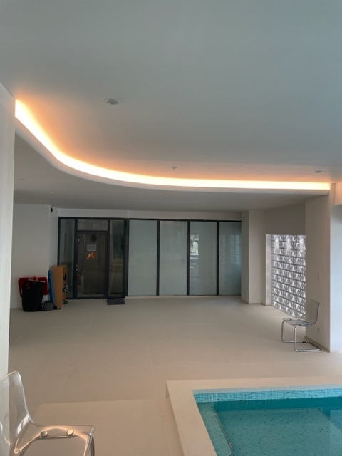 Peinture mur piscine intérieure – SARL Vezin