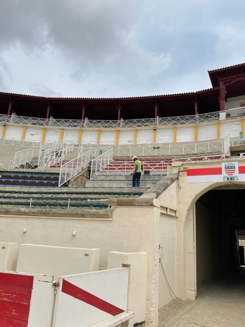 Rénovation peinture Arènes de Béziers – SARL Vezin