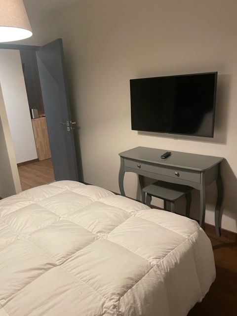 Rénovation peinture chambre – SARL Vezin – Lamalou-les-Bains