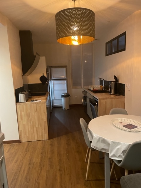 Rénovation peitnture appartement – SARL Vezin – Lamalou-les-Bains