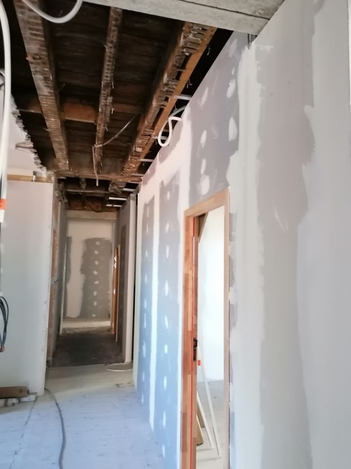 Rénovation plafond – SARL Vezin – Narbonne